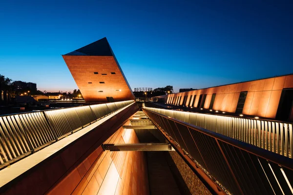 Gdansk, Polonya - 12 Mayıs 2018: İkinci Dünya Savaşı yaz, Gdansk, Polonya'nın Müzesi Buidling.