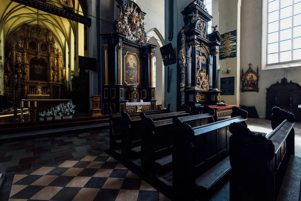 Gdansk, Polonya - 14 Mayıs 2018: Aziz Nikolaos Kilisesi, Gdansk, Polonya iç. 