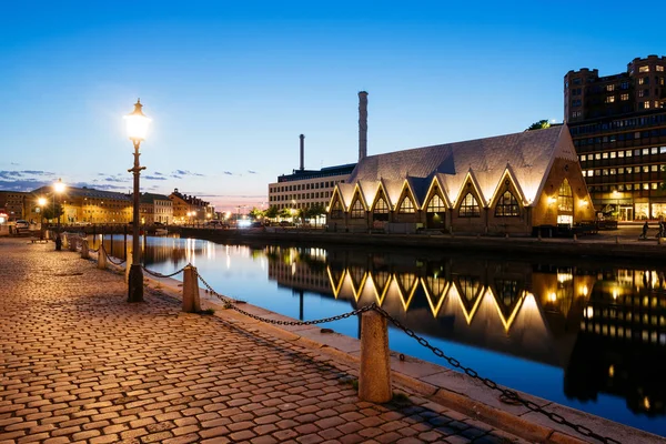 Göteborg, İsveç - 14 Mayıs 2018: Gothenburg, İsveç'te bir balık pazarı Feskekorka (balık Kilisesi) olduğunu