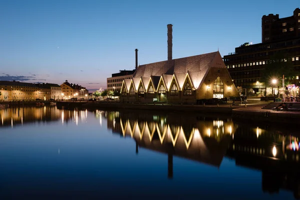 Göteborg, İsveç - 14 Mayıs 2018: Gothenburg, İsveç'te bir balık pazarı Feskekorka (balık Kilisesi) olduğunu
