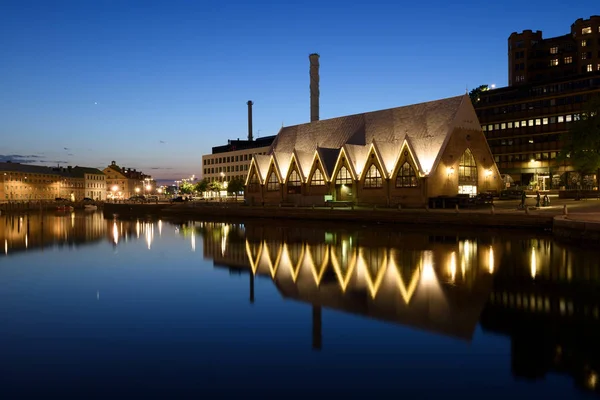 Göteborg, İsveç - 14 Mayıs 2018: Gothenburg, İsveç'te bir balık pazarı Feskekorka (balık Kilisesi) olduğunu