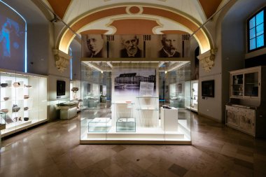 Wroclaw, Polonya - 26 Haziran 2018: Sergi Polonya Wroclaw Üniversitesi Müzesi'nde. 