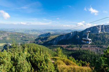 Zakopane, Polonya - 16 Eylül 2018: Cable Car Kasprowy Wierch dağ