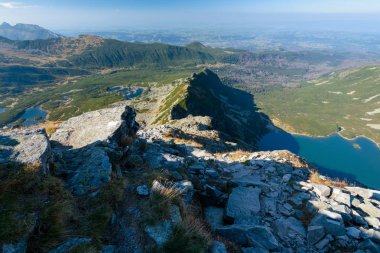 Yüksek Tatra (Zielona Dolina Gasienicowa güzel dağ manzarası)