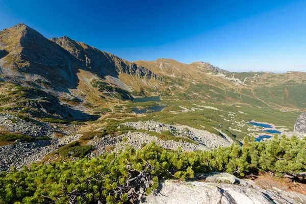 美丽的山风景在高 Tatra 锡隆纳葛拉 Dolina Gasienicowa — 图库照片