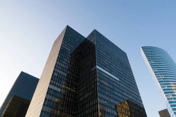 法国巴黎金融区拉国防商业大厦 — 图库照片