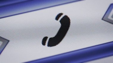 Arama simgesi üstünde belgili tanımlık perde. Döngü.