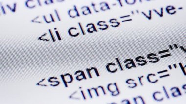 HTML kodu ekranda.