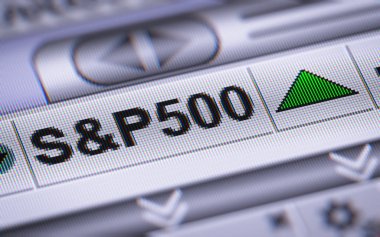 Standart & Poor's 500 500 büyük şirketlerin hisse senedi Nyse ve Nasdaq listede sahip pazar olarak büyük harfle yazılanları göre Amerikan hisse senedi piyasasının dizinidir. Yukarı. 