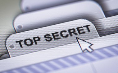 Eğe üstünde belgili tanımlık perde.