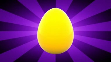 mor arka plan üzerinde sarı yumurta