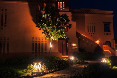 Mısır, Sharm El-Sheikh, gece otel ışıkları
