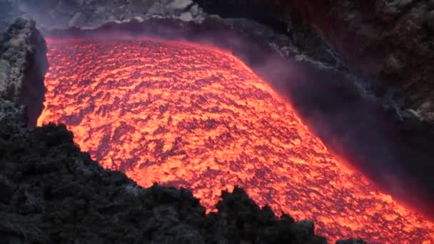 Flusso Lava Sul Vulcano Etna Sicilia Italia — Video Stock