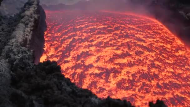 Flusso Lava Sul Vulcano Etna Sicilia Italia — Video Stock