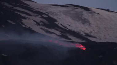 Volkan Etna eruption - patlama ve lav akışı Sicilya