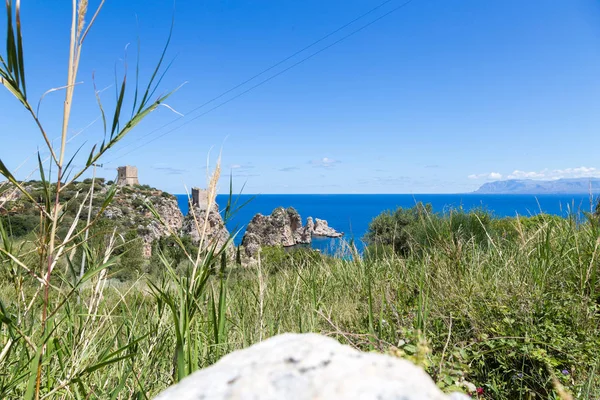 Faraglioni and Tonnara at Scopello, Trapani — Stock Photo, Image