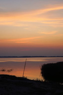 Kintai akşam, Litvanya