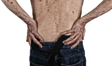 Korkunç sırt ağrısı ile kıdemli vatandaş, güzel görüntü