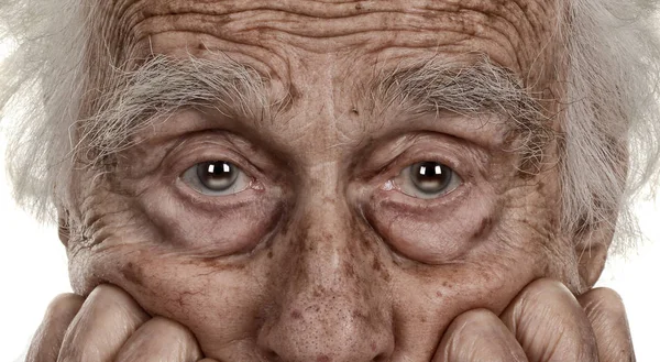 Beyaz üzerine komuta sizde görüntüsünü closeup üzücü