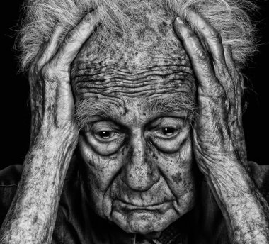 Komuta sizde derin üzüntü ile görüntü