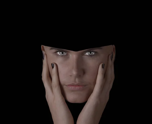 Beautidul Siyah Şapka Siyah Genç Bir Kadın Görüntüsü — Stok fotoğraf