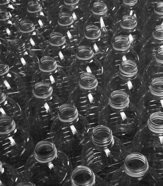 Hromádky 100 z plastových lahví — Stock fotografie