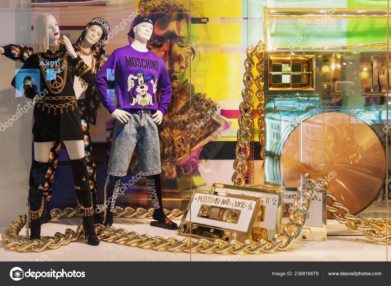 hm moschino store