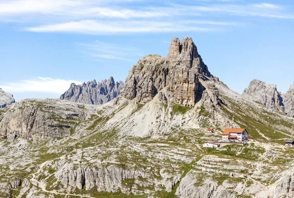 Natursköna bergslandskap i italienska Dolomite Alperna — Stockfoto