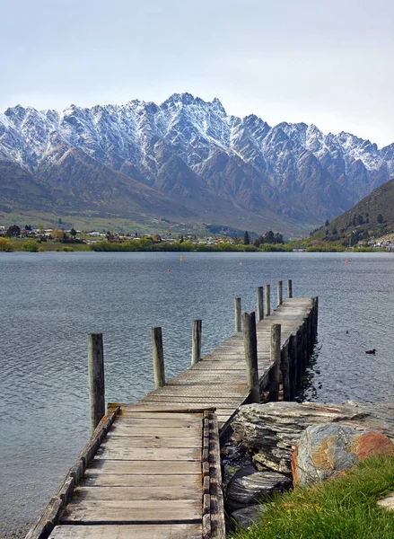 Κάθετη Πανόραμα Του Λίμνη Wakatipu Remarkables Κουίνσταουν Νέα Ζηλανδία — Φωτογραφία Αρχείου