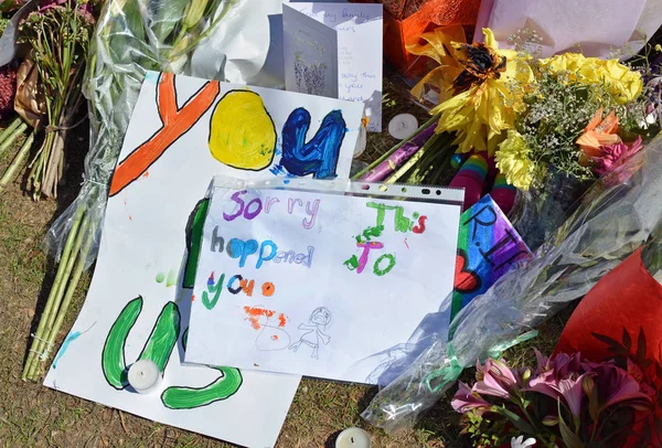 Christchurch Moscheen Massaker Botschaft der Trauer von Trauernden n — Stockfoto
