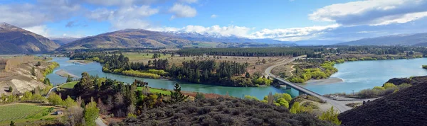 Panoramiczny widok na rzekę Kawarau, Otago, Nowa Zelandia — Zdjęcie stockowe