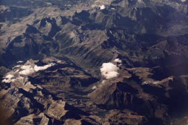 İspanyolca Pyrenees havadan görünümü gün batımında