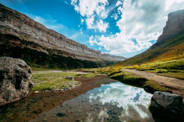 Circo de Soaso, Ordesa Milli Parkı, Aragon görünümünü. Pirene Dağları, İspanya
