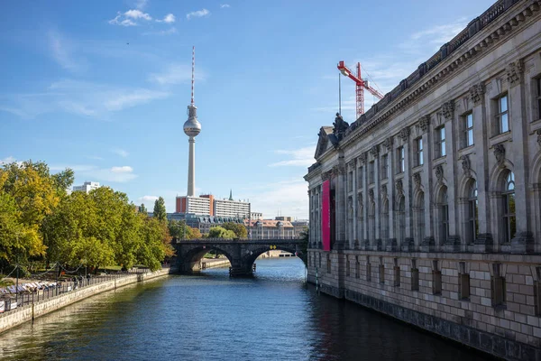 Altes Muzeum Muzejní Ostrov Berlín Německo Sun Prorazí Mezi Sloupci — Stock fotografie