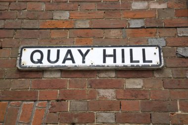 Quay Hill Street işareti, Lymington; Yeni orman; Hampshire; İngiltere'de; İngiltere