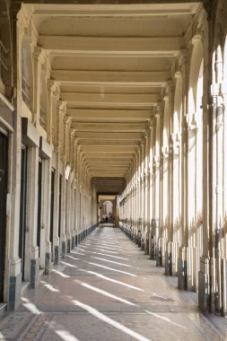 Palais Royal 'de alışveriş salonu; Paris; Fransa
