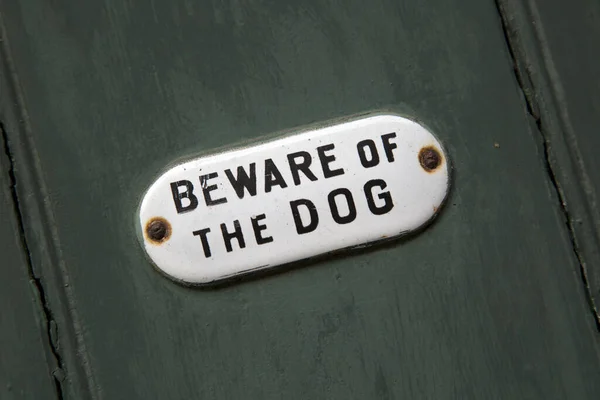 Остерігайтеся Знаку Попередження Собаки — стокове фото