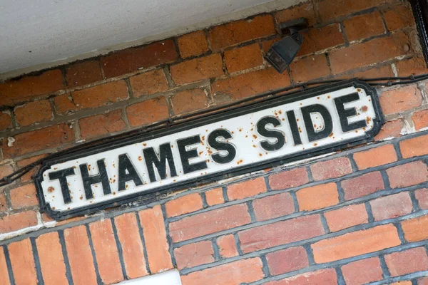 Thames Side Caddesi Tabelası Windsor Londra — Stok fotoğraf