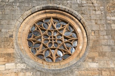 Gül Pencere, St Cosme ve Damian Kilisesi; Covarrubias; Burgos; İspanya