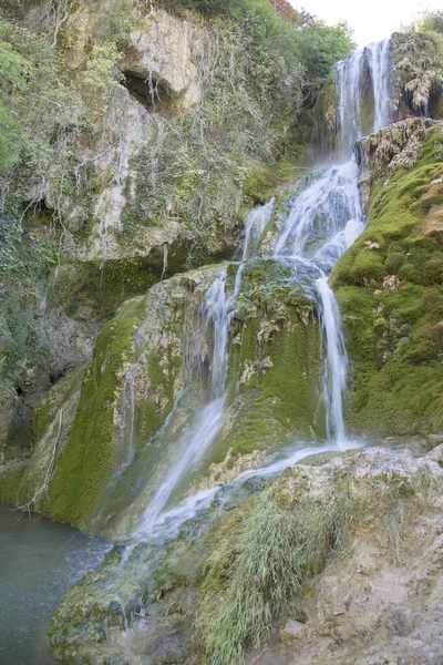 Водопад Озеро Орбанеха Дель Кастильо Бургос Испания — стоковое фото