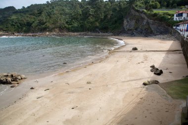 Tazones plajı; Asturias; İspanya