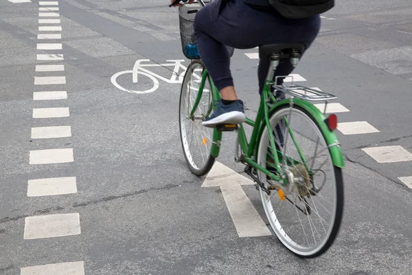 Bike Lane Symbol Med Cyklist Frankfurt Tyskland — Stockfoto