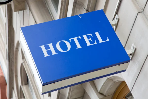 Blue Hotel Sign Building Facade — Stock fotografie