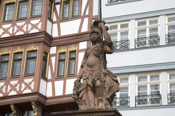 Minervabrunnen Minerva Szobor Romerberg Tér Frankfurt Németország — Stock Fotó