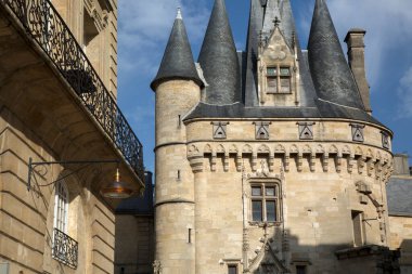 Porte Cailhau Kapısı, Place du Palais Meydanı, Bordeaux, Fransa