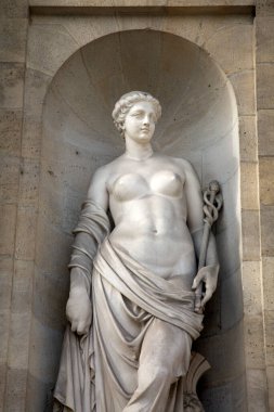 Belediye binasında heykel; Bordeaux; Fransa