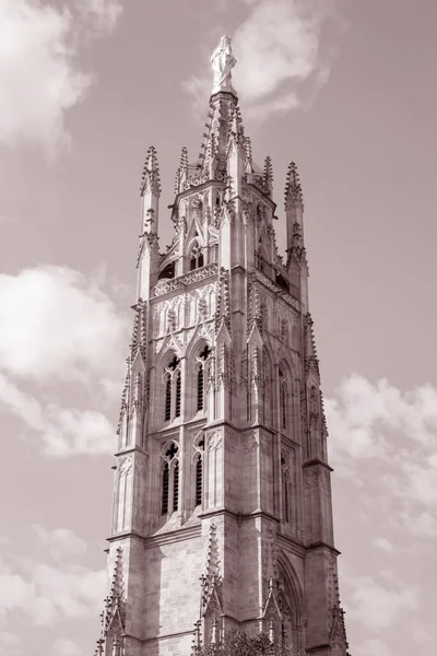 Πύργος Του Καθεδρικού Ναού Μπορντό Γαλλία Μαύρο Και Άσπρο Τόνο — Φωτογραφία Αρχείου