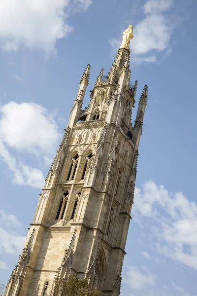 Wieża Kościoła Katedralnego Bordeaux Francja — Zdjęcie stockowe
