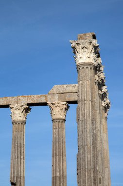 Evora 'daki Roma Tapınağı; Portekiz