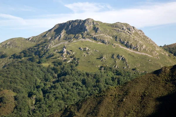 Topp Picos Europa Mountain Range Riensena Austurias Spanien — Stockfoto